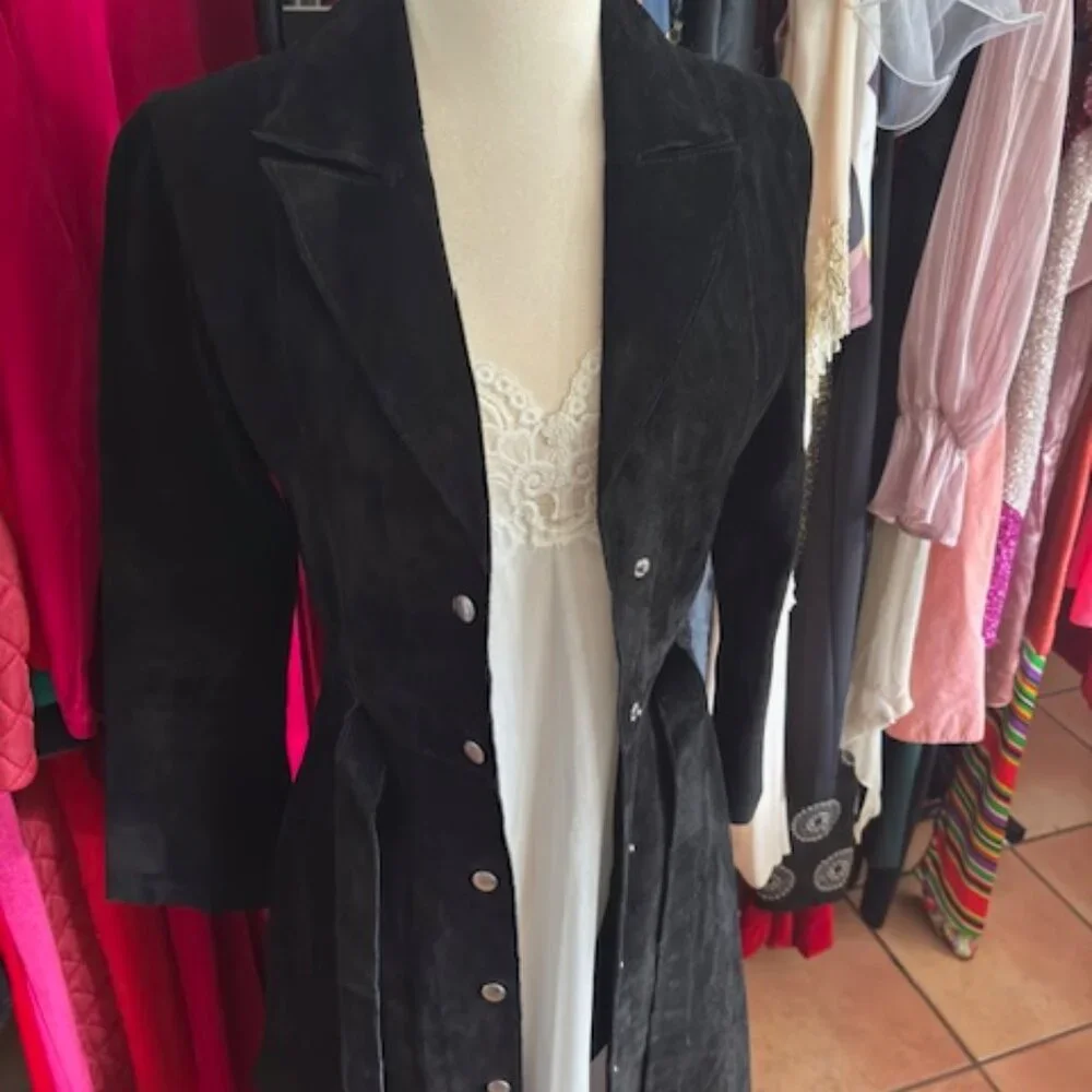 Vintage Black Suede Coat - Arden B. - Picture 2 of 6